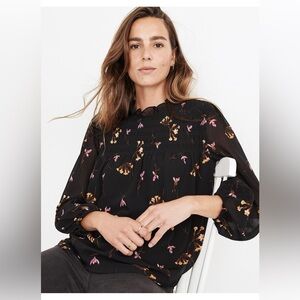 NWT Georgette Ruffle-Collar Smocked Top in Falling Freesias - size XL